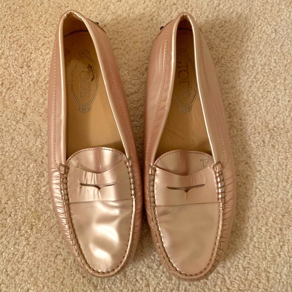 Vintage TODS Blush-Pink Patent Leather Loafers